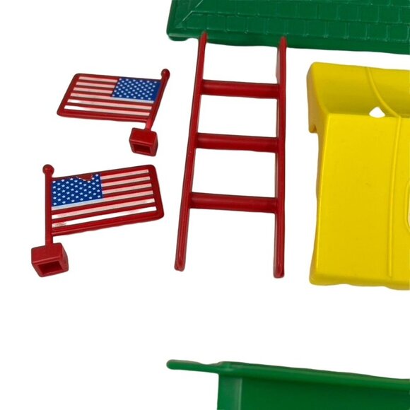 Playskool Vintage Barn Playset Replacement Parts Roofs Doors Flags Ladder Plasti - Picture 2 of 4